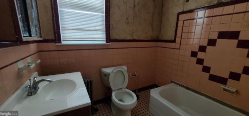 813 Jackson St, Philadelphia PA  19148-3107 exterior