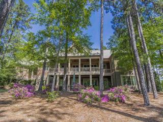 1000 Dejarnet Ct, Reynolds Plantation, GA 30642-4895