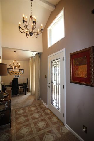 114 Rogers Cir, Hurricane, WV 25526-1036