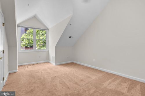 8509 2 Ave, Silver Spring MD 20910-2149 exterior