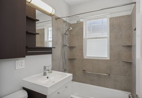 6534 Ebinger Dr, Niles IL 60714-4435 exterior