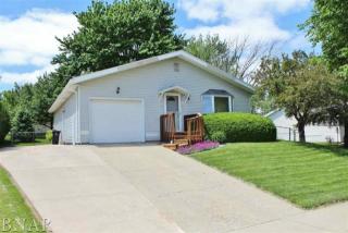 1214 Hershey Rd, Bloomington, IL 61704-3668