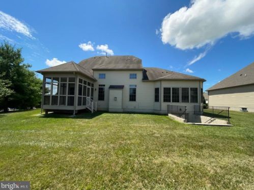 114 Lewis Washington Dr, Charles Town, WV 25414-4936