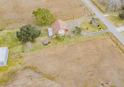 1500 Shanks Rd, Angleton TX 77515-9188 exterior