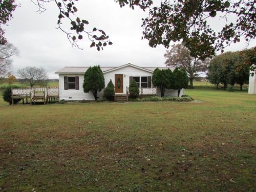 654 Benson Rd, Manchester, TN 37355-6420