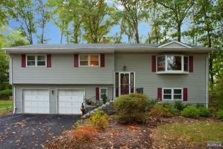 71 Hurley Ave, Wyckoff, NJ 07481-2765