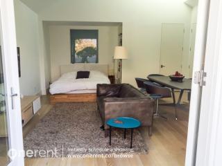 530 Noe St, San Francisco CA  94114-2528 exterior