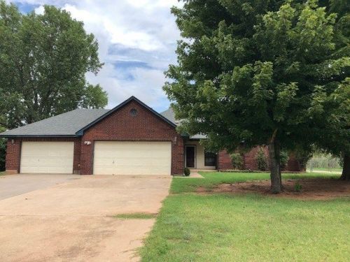 1533 89th St, Mustang, OK 73064