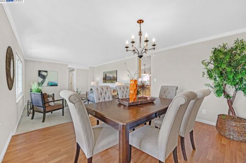 23051 Grunauer Rd, Tracy, CA 95304-8988