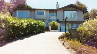 5 Tiara Ct, Burlingame, CA 94010-6052