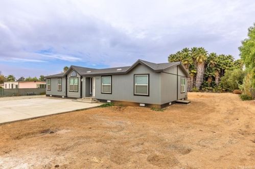 21666 Bonham St, Perris, CA 92570-5641