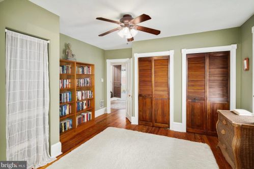 67 Euclid Ave, Haddonfield NJ 08033-2553 exterior