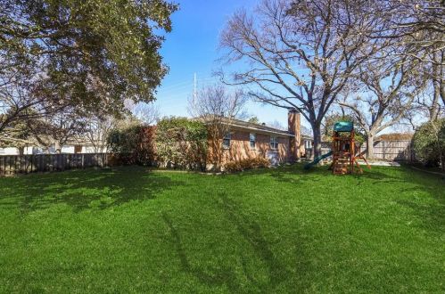 5426 Caladium Dr, Dallas TX  75230-2620 exterior