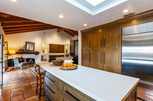 1451 Foothill Blvd, Santa Ana CA 92705-2511 exterior