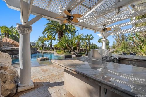 230 Country Hill Rd, Anaheim CA  92808-1352 exterior