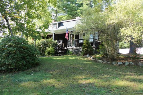 3 Hutchinson Dr, Augusta, ME 04330-6619