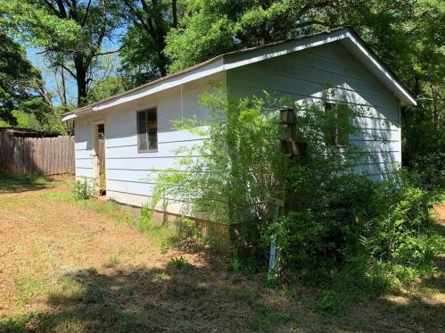 3216 Highway 20, Conyers GA  30013-2865 exterior