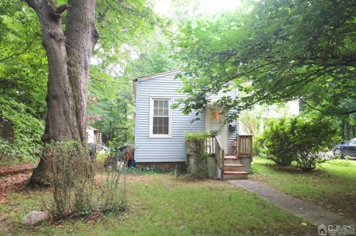 14 Prince St, Metuchen, NJ 08840-2610