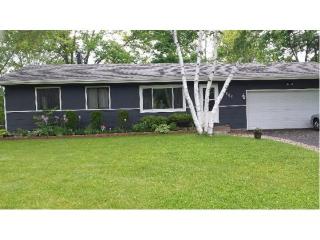 4007 Blackhawk Rd, Saint Paul, MN 55122-1762