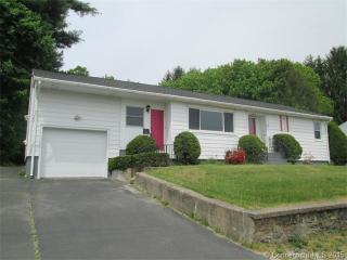 21 Holiday Hl, Waterbury, CT 06704-2122