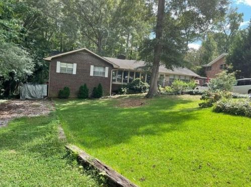 5461 Ledford Dr, Austell, GA 30106-2937
