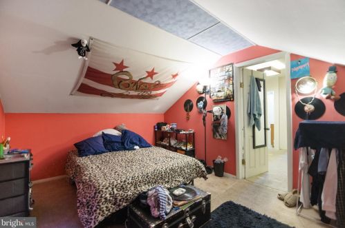 7227 16 Ave, Silver Spring MD 20912-7045 exterior