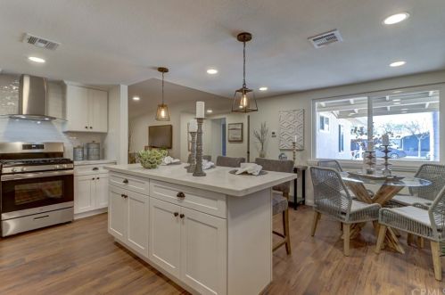 920 Fairview St, Anaheim CA  92801-3414 exterior