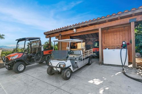 1559 Heather Ln, Riverside CA exterior