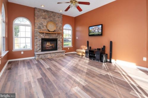 584 Windsong Dr, Aberdeen MD  21001-1835 exterior