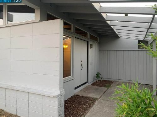 27765 Loyola Ave, Hayward, CA 94545-4226