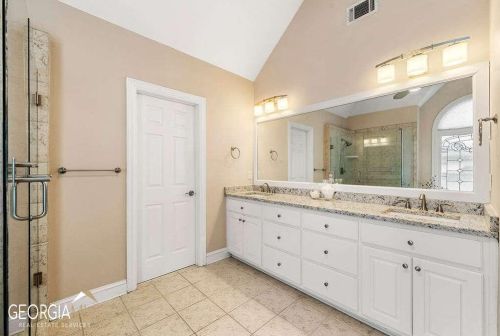 165 Fieldsborn Ct, Atlanta GA  30328-1039 exterior