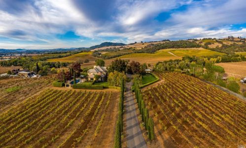 673 Limerick Ln, Healdsburg, CA 95448-9509