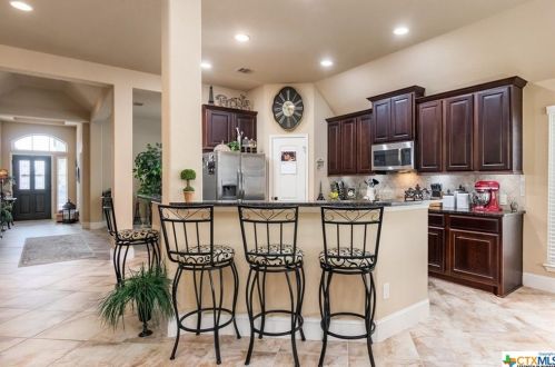 2147 Pioneer Pass, Seguin TX 78155-4456 exterior