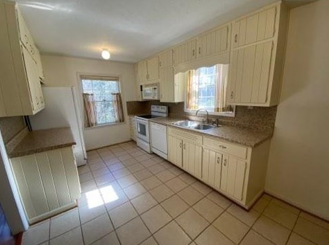 3560 Embry Cir, Atlanta GA  30341-5614 exterior