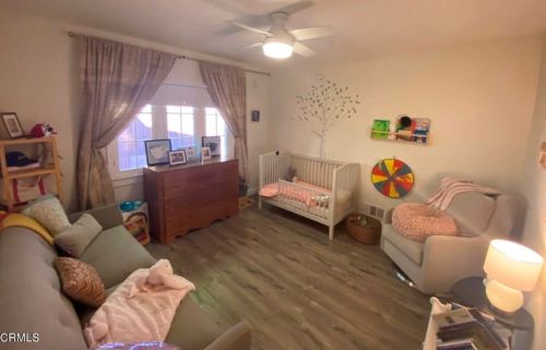 1431 Hillside Dr, Glendale CA  91208-2416 exterior