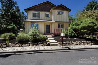 855 13th St, Bend, OR 97701-2225