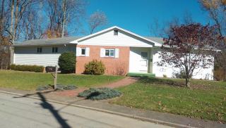 148 High St, Tourison, WV 25840-1134