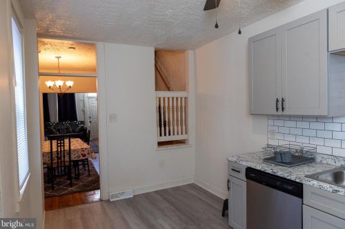 329 Beaver St, Lancaster PA  17603-5337 exterior