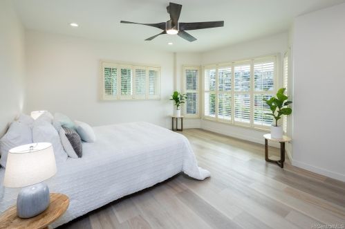 2098 Aliali Pl, Honolulu HI  96821-2601 exterior