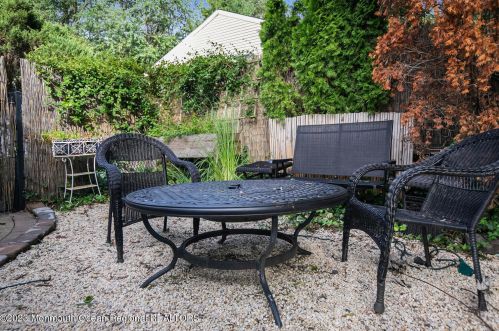 37 Walnut Ave, Tinton Falls NJ 07701-6132 exterior