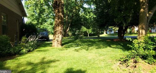 17 Friendship Ct, Charles Town WV 25414-5058 exterior