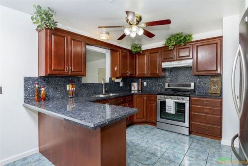 165 Warner St, Oceanside, CA 92058-1430