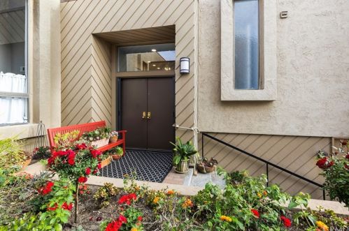 7210 Plaza De La Costa, Carlsbad, CA 92009-6258