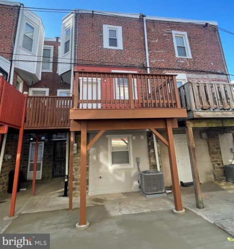 6749 17th St, Philadelphia PA  19126-2736 exterior