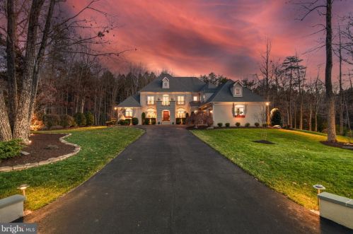 11113 Fawn Lake Pkwy, Spotsylvania, VA 22551-4667