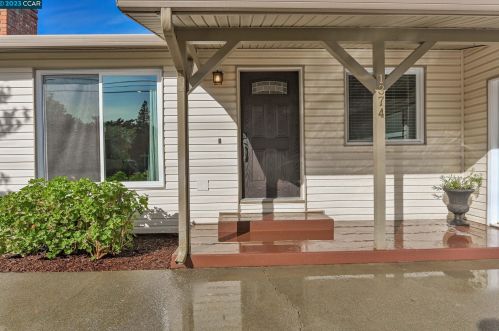 1374 Washington Blvd, Concord CA  94521-4002 exterior