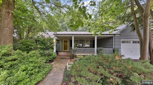 245 Walnut St, Ridgewood, NJ 07450-2628