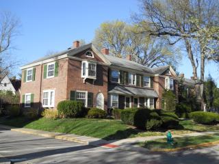 6758 Chestnut St, Cincinnati OH  45227-3607 exterior