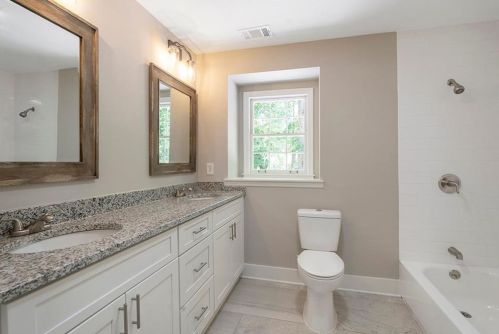 2873 Cherry Blossom Ln, Atlanta GA  30344-3915 exterior