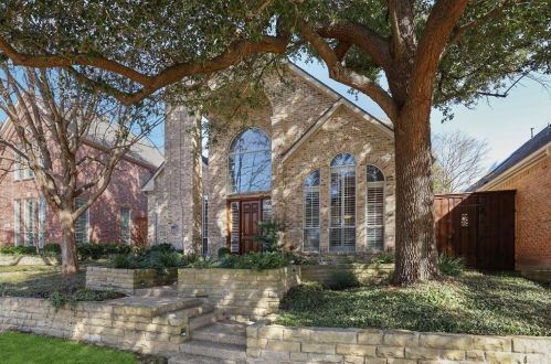 8616 Breakers Pt, Dallas, TX 75243-7028